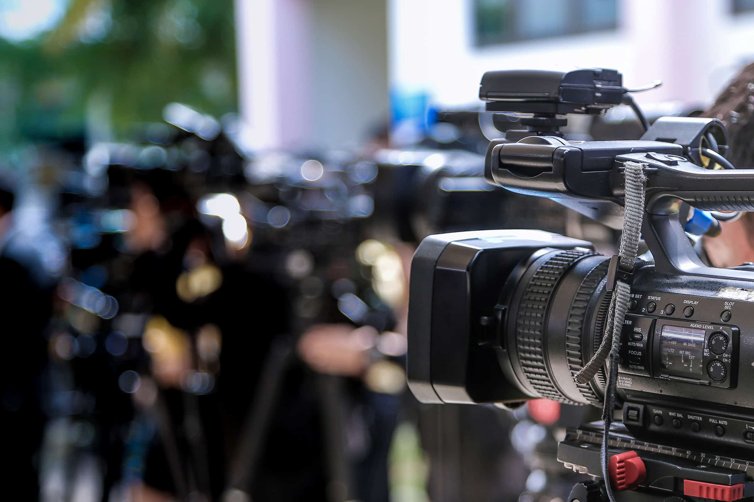 Cameras at a press conference